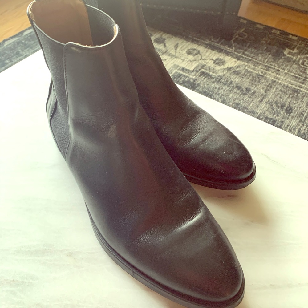 Everlane Chelsea Boots ♥️